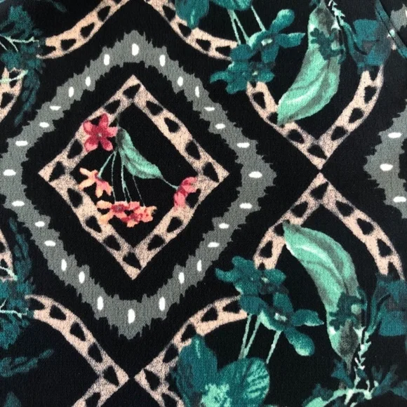 WHBM High-Rise Matte Jersey Shorts size L - Picture 11 of 11